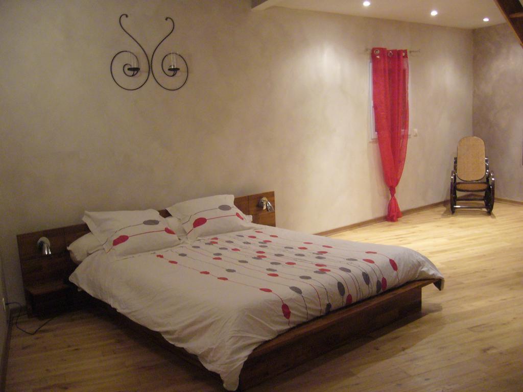 Le Jardin Ombrage Bed and Breakfast Saint-Paul-dʼIzeaux Eksteriør billede